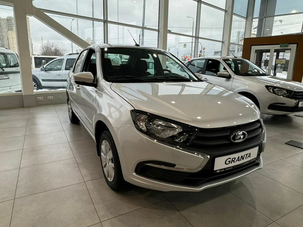 Lada Granta Седан в Волгоград - фото №2