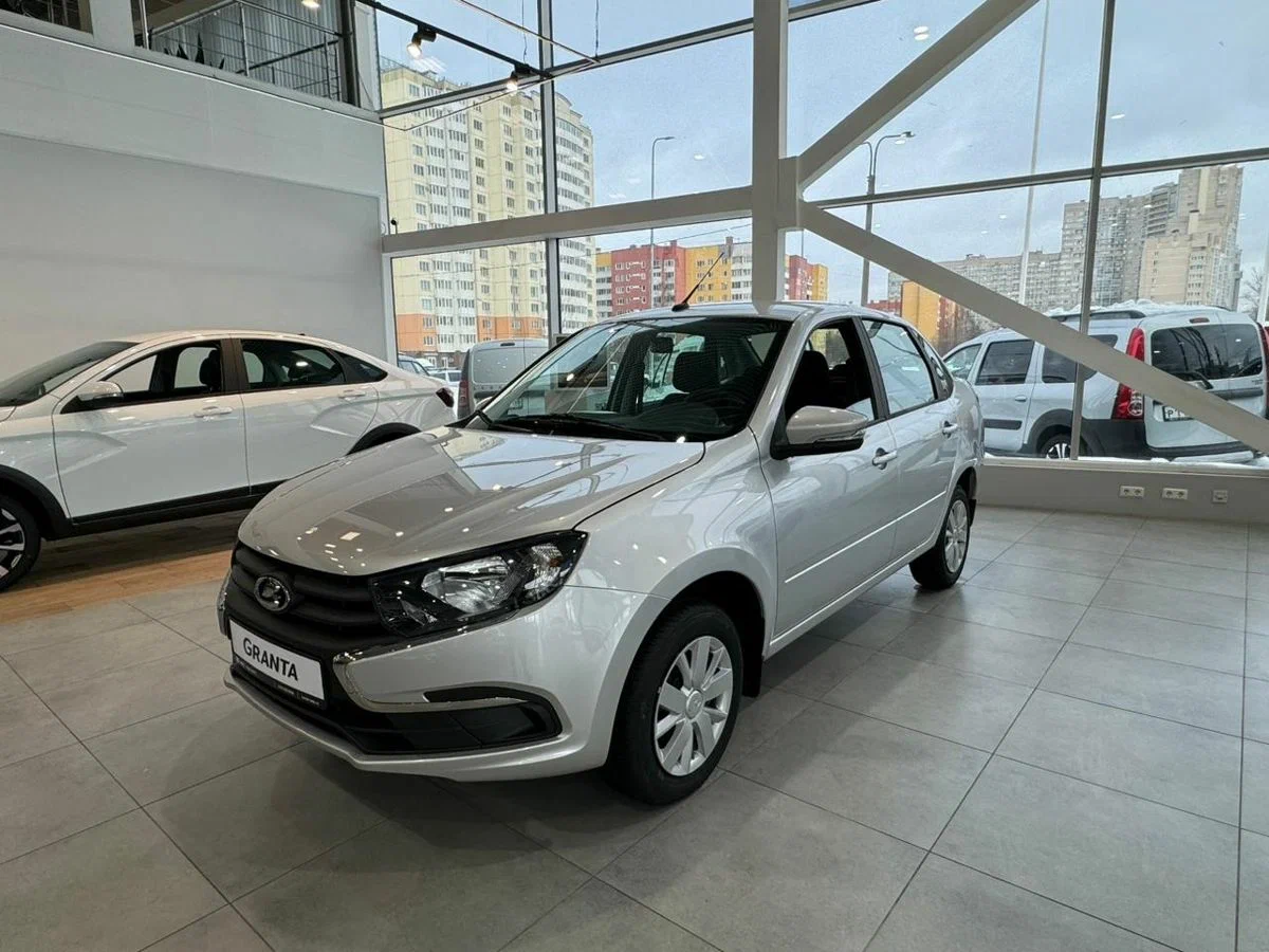 Lada Granta Седан в Волгоград - фото №1